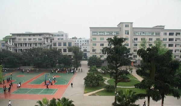 泸州市江南职业中学校